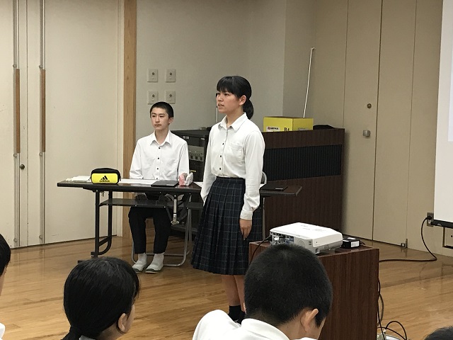 8年生　職業体験報告会