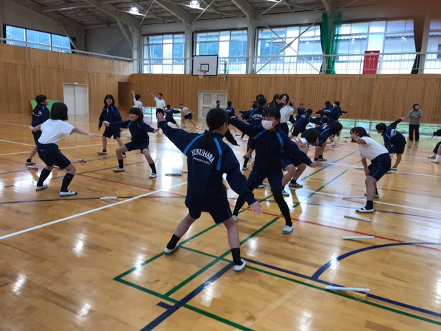 わらび座来校