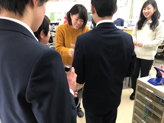 31E056FD-9D27-4DF8-B423-33BA30691153