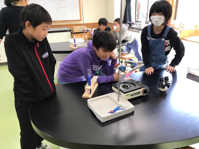 52F47BD0-358D-4E96-98B0-C6F4BE13B4F3