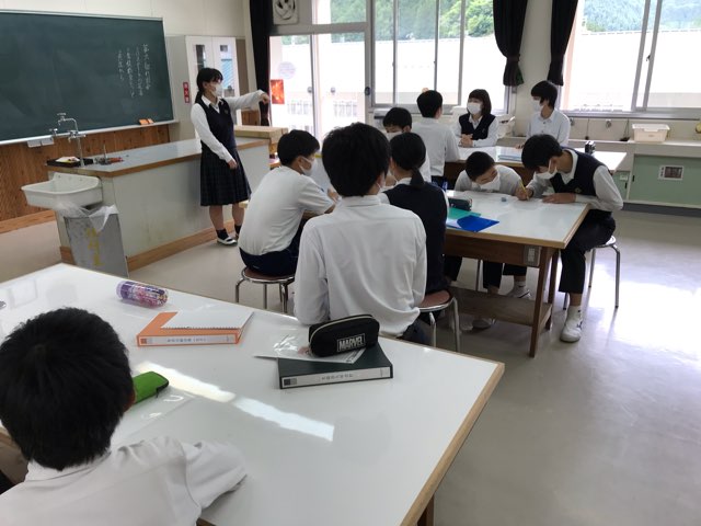 AC8FA85E-E5EF-4EB4-BDDD-7305B62D32D6