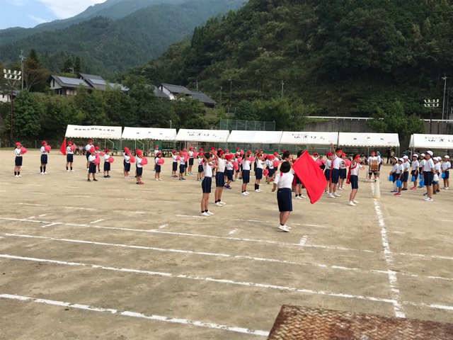 8824CA91-DAA6-4A00-9A7A-3136028403A9