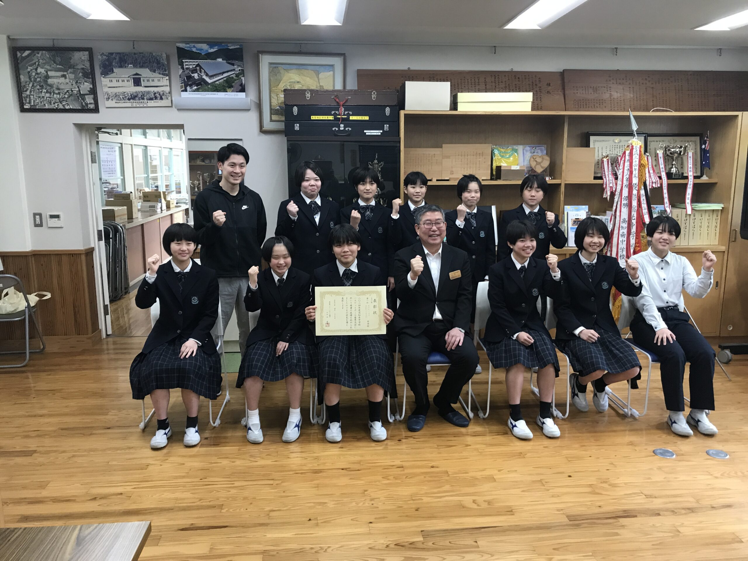 女子バスケットボール部 2024年度 高知県中学校バスケットボール春季選手権大会 優勝！！
